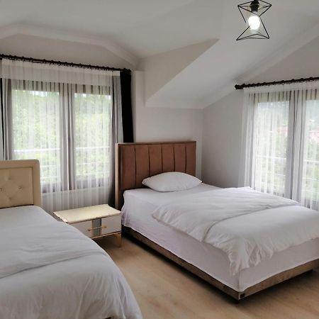 Aquamarine Holiday - Trabzon Villa Bagian luar foto