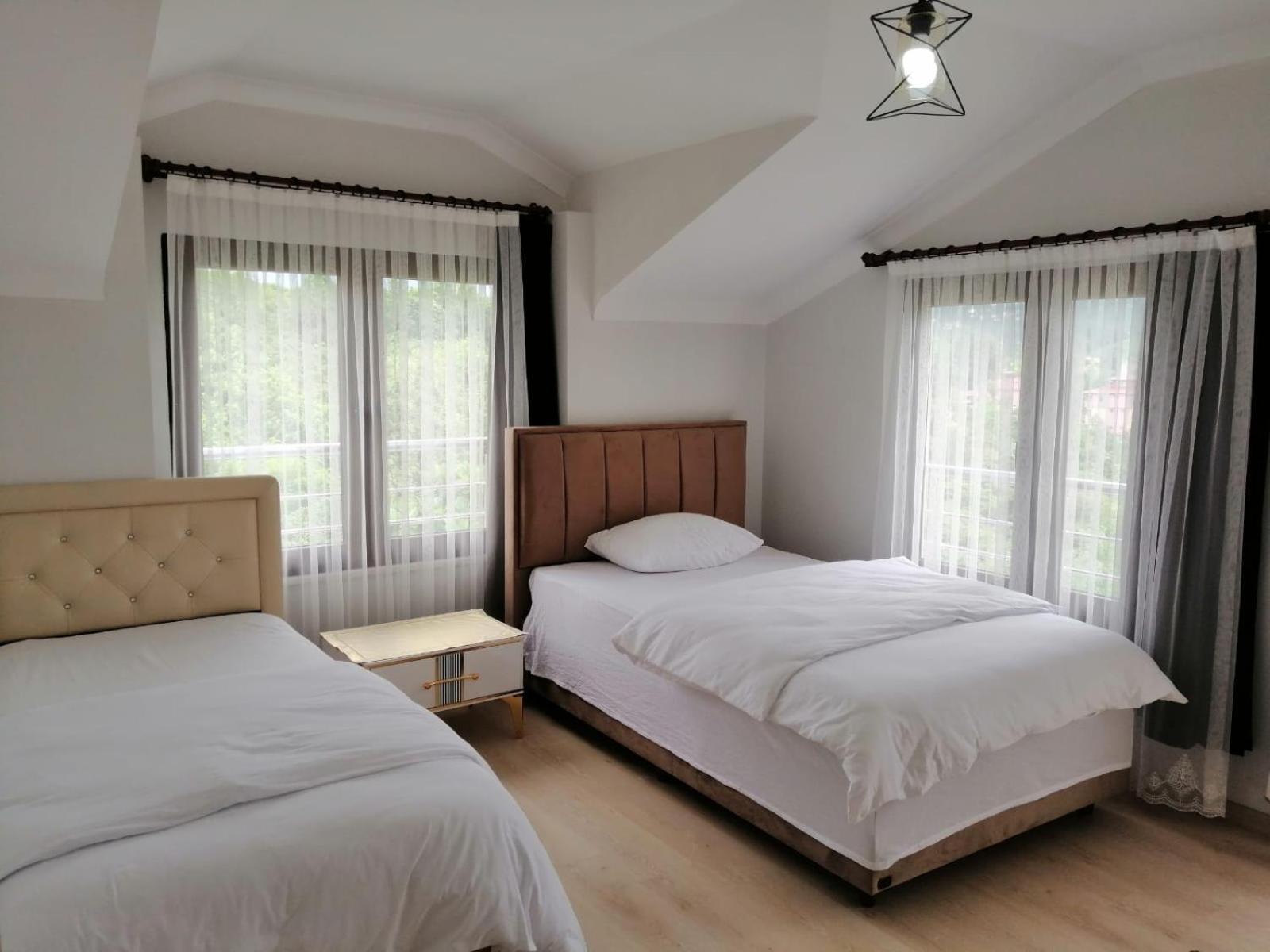 Aquamarine Holiday - Trabzon Villa Bagian luar foto